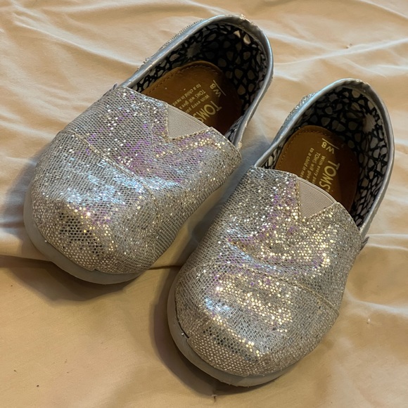 TOMS Sparkly Loafers - Picture 2 of 11